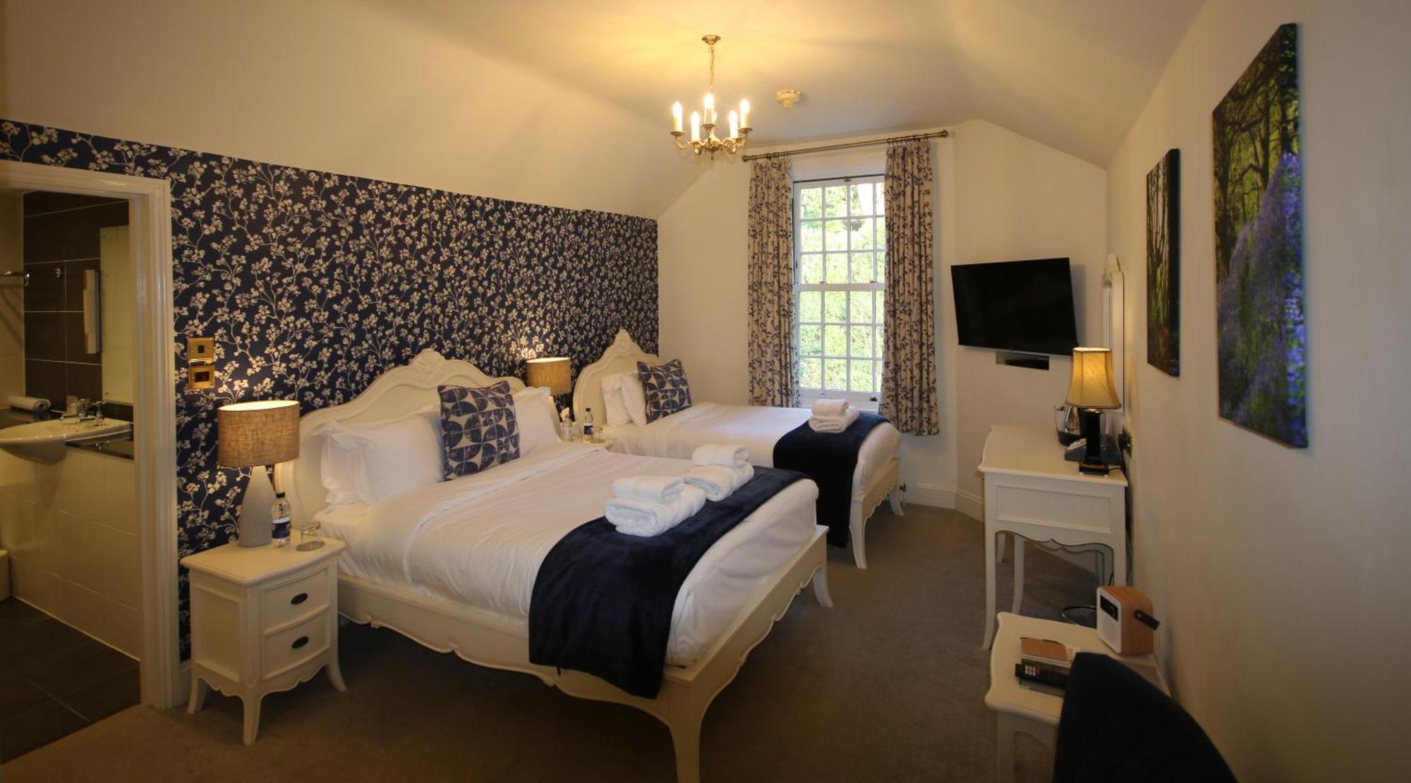 The Malvern Hills Hotel Great Malvern Room photo